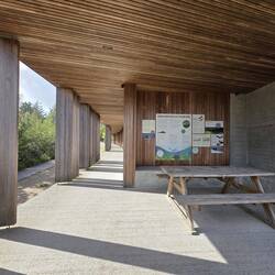 Schön gestaltetes Naturbeobachtungscenter