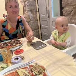 In vielen italienischen Restaurants läuft oft ein Fernseher, Wilma war ganz hypnotisiert