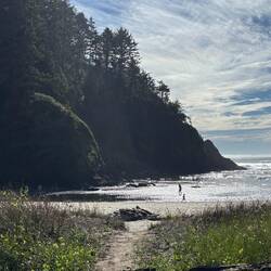 Jill enjoyed the beach while Les trugged back up to the lighthouse