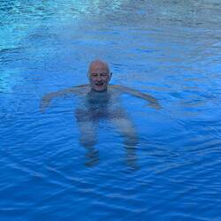 Es war sehr angenehm, aber der Pool wäre schon ein bisschen gross für zu Hause