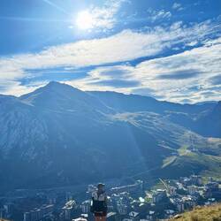 Abstieg in den Ski Ort Val Claret