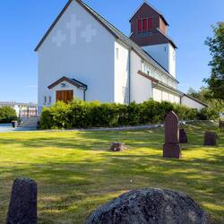 Front of the Kirkenes Church from the cemetery.