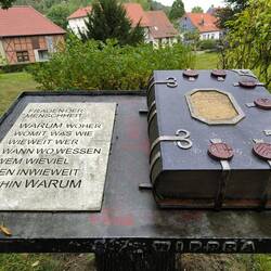 Buch mit 7 Siegeln