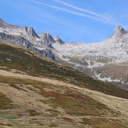 Udsigt fra Col de la Madeleine op mod passet/sadlen vi havde udset os