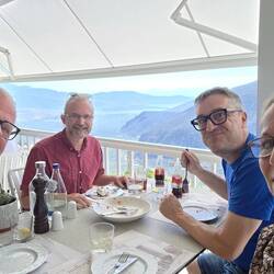 Mittagessen in Delphi