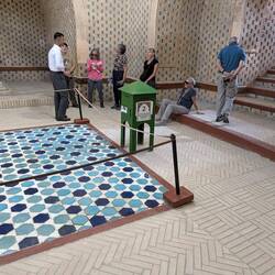 Mizdakhan - Mazlumkhan Sulu Mausoleum, everyone listening intensely to our guide Quaat