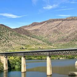 C'est ici qu'on quitte la frontière espagnole pour suivre le Douro uniquement "portugais"