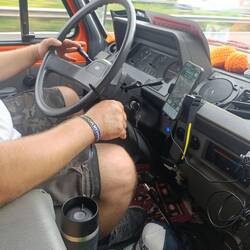 Transit hat Handgas