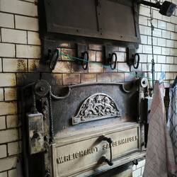 Alter Backofen