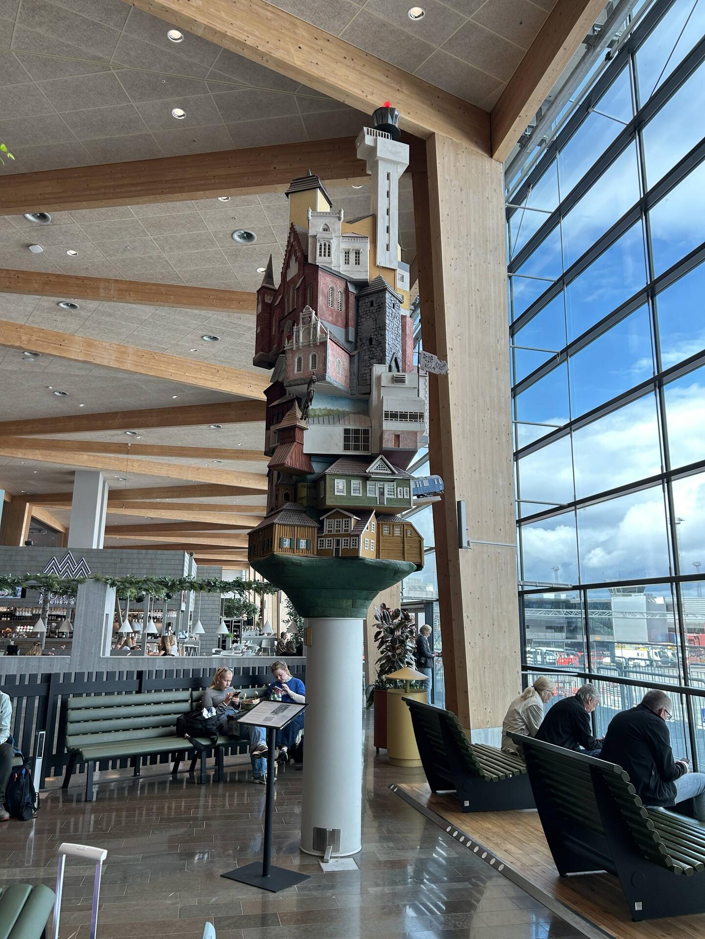 Trevlig utsmyckning på Arlanda - i den nyare delen