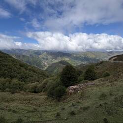 Heading down to Pajares