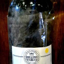 Die älteste Flasche der Whinery