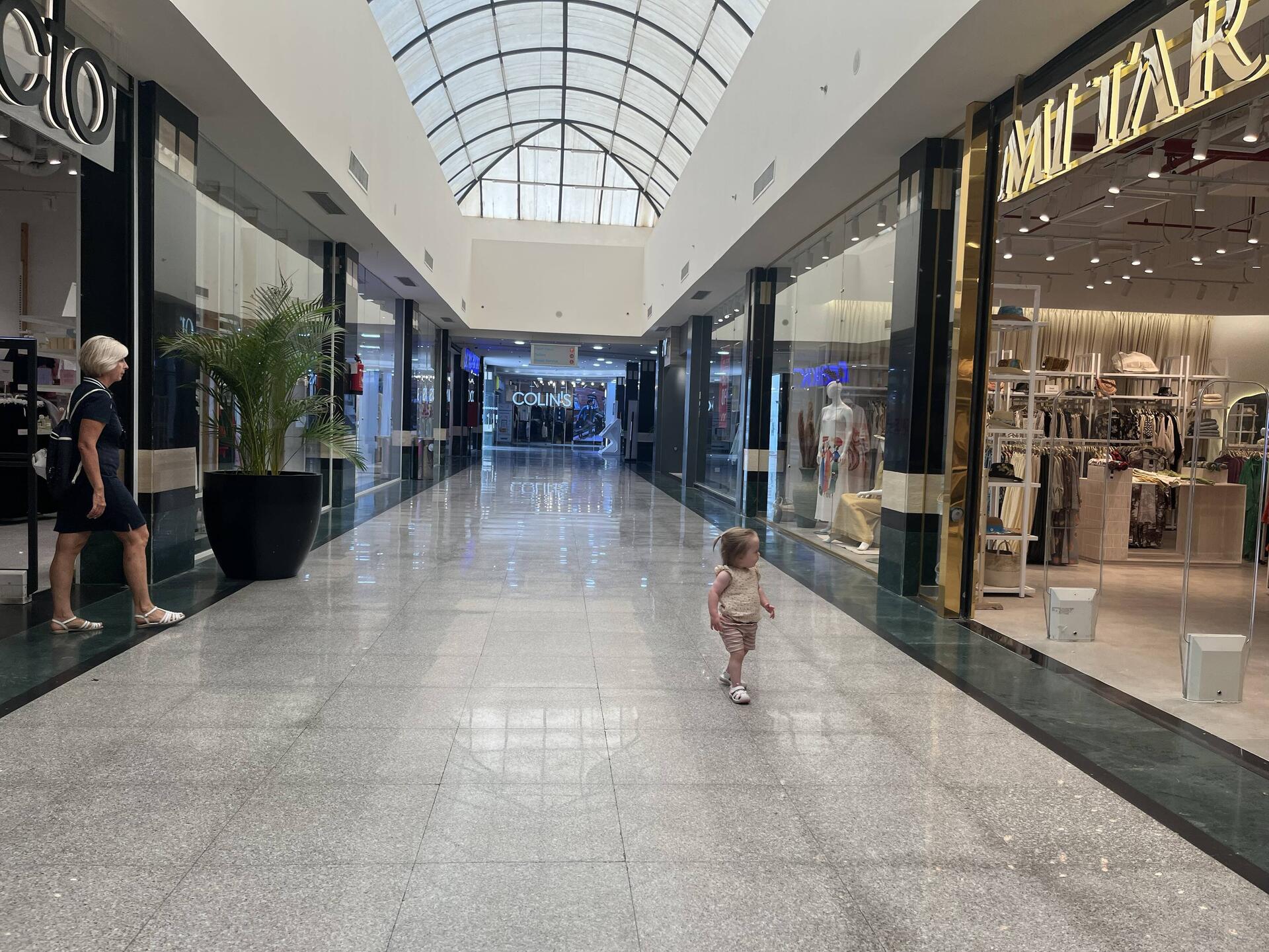 Alone in the Mall - Vorteile vom frühen Aufstehen