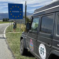 Llivia! Spanische Enklave umringt von Frankreich. Ein Foto von der Grenze war Roadmisson Nr. 2