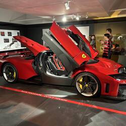 Museo Ferrari Maranello. Ser ut att snart flyga