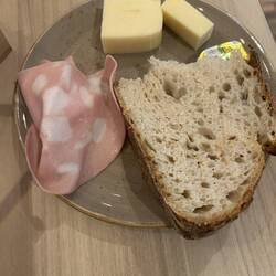 Mortadella till frukost