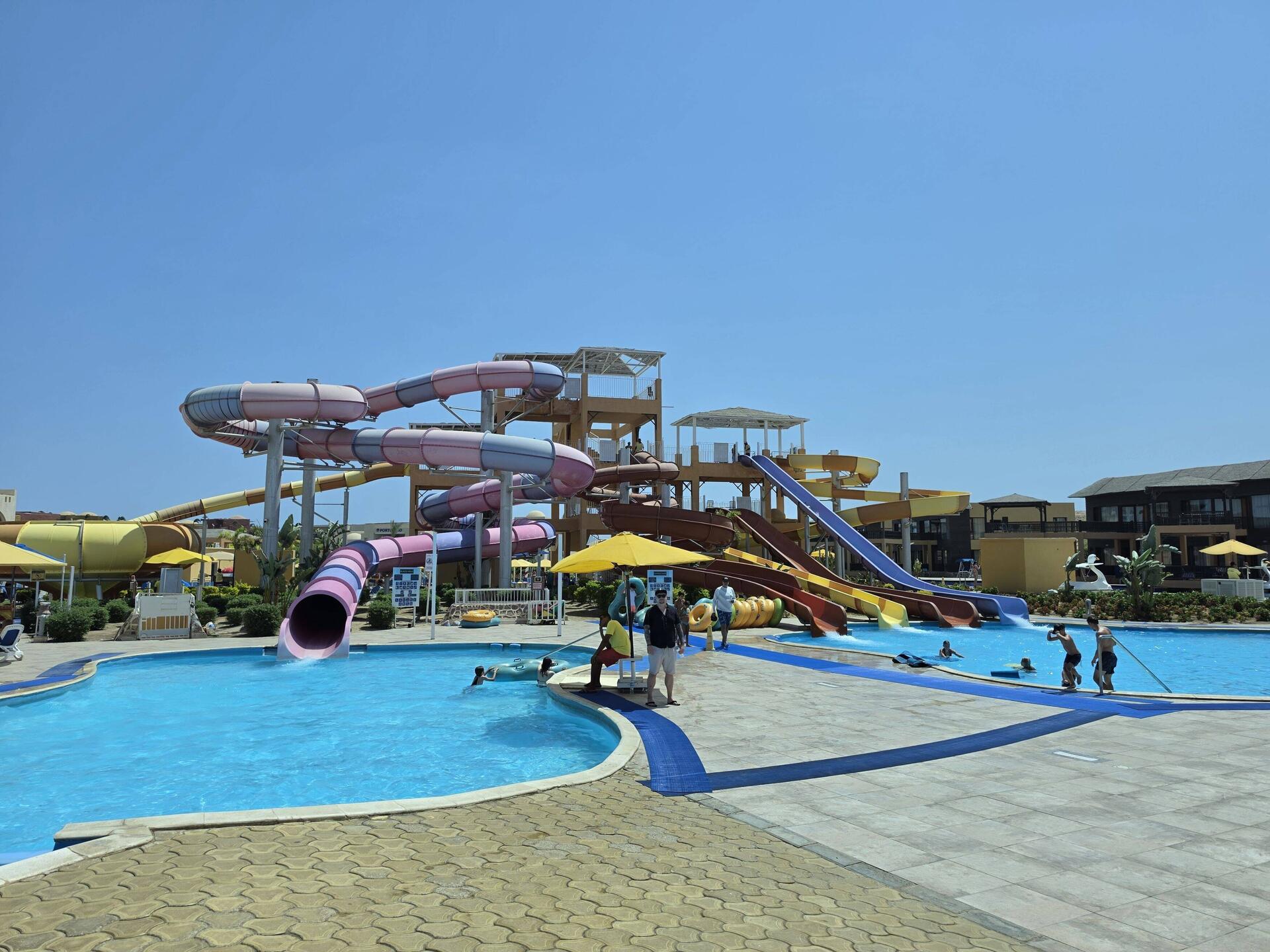 Wasserrutschenpark für Große