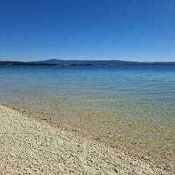 L'eau remonte, enfin une belle baignade avant le départ de l'île !