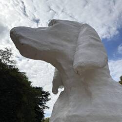 Statue by the kennel