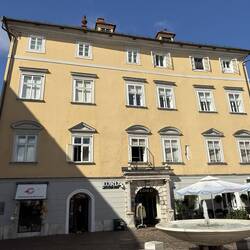 Wer findet die goldene Gans? Das älteste datierte Haus Klagenfurts.