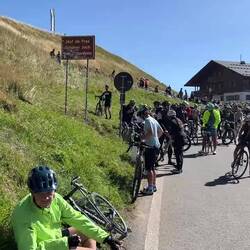 Grödner-Joch: so viele Radfahrer