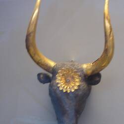 Bulls head Ryton. Mycenian but minoan style 16th c bc