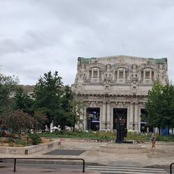 Milano Centrale. Railway station. Shabby chic.