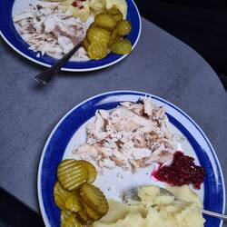 Ja, wir ernähren uns ganz Abwechslungsreich.