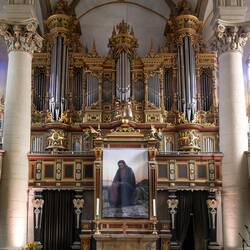 Altar und Orgel