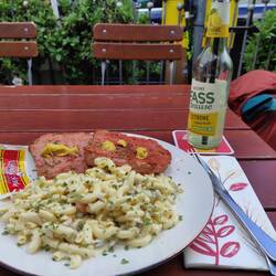 Zweites Frühstück mit ordentlich Fett.