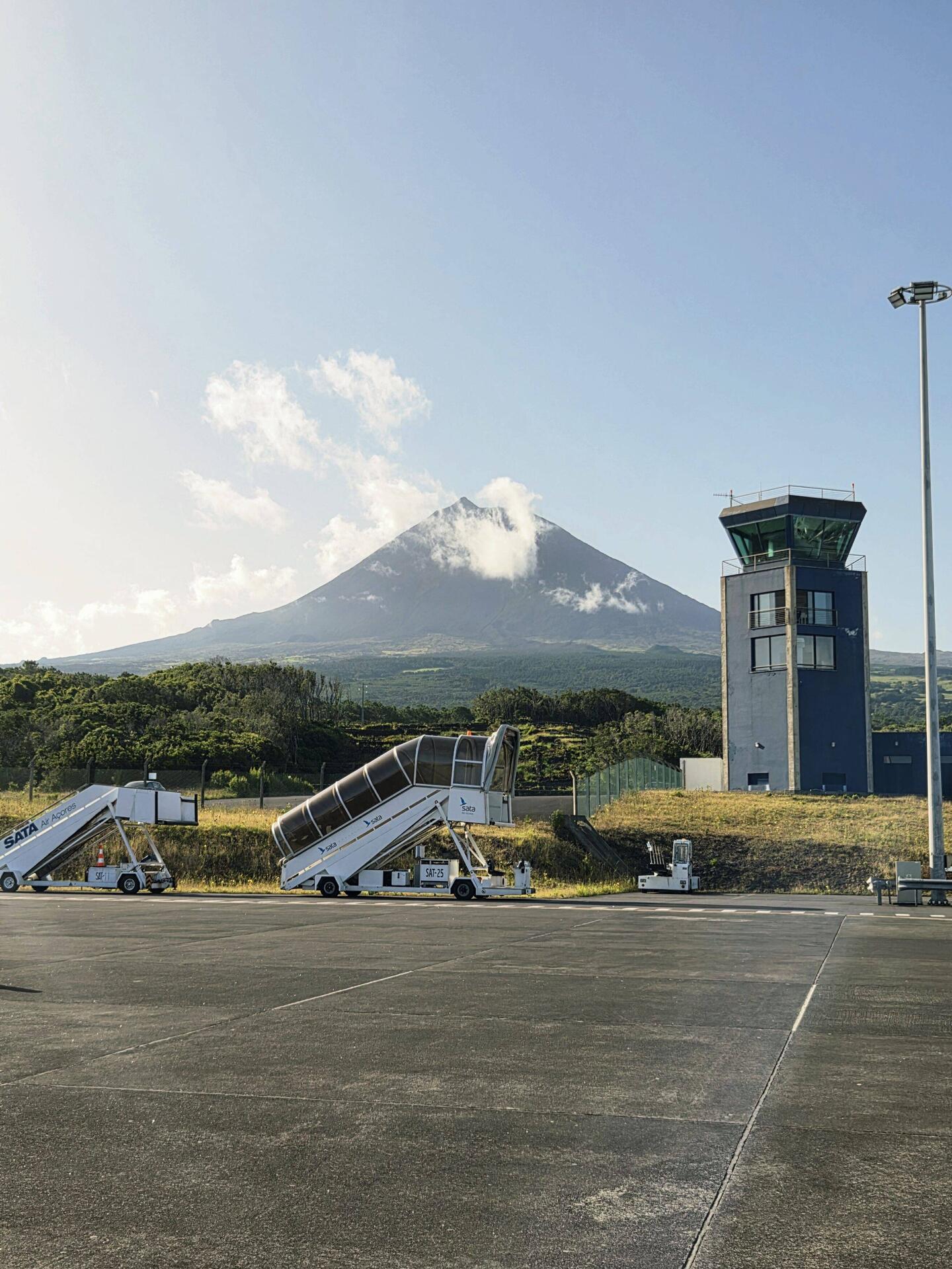 Hallo "Pico" - der höchste Berg Portugals.