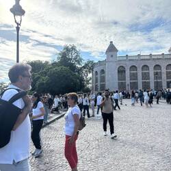 die Menschenmengen überall