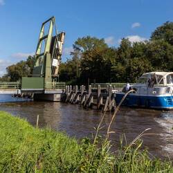 Zugbrücke über die Gracht