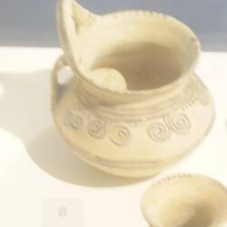 Bowl from Tiryns 2000 bc