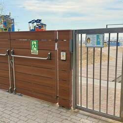 Strand-/Campingzugang nur mit Bändchen möglich