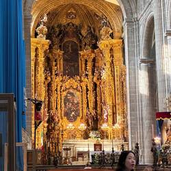 The alter of the shrine of México's patron saint, Our Lady of Guadalupe