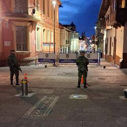 Starke Militärpräsenz in Candelaria- 5 min von unserem Hostel