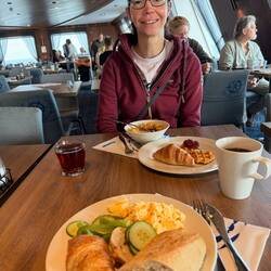 Erstes Frühstück