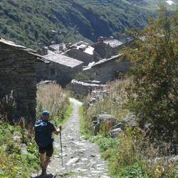 Vandring gennem landsbyen L'Écot