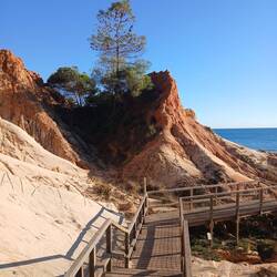 Abstieg zum Strand.