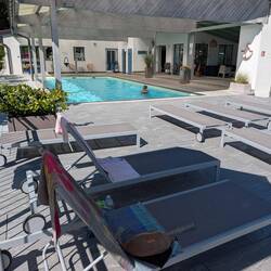 Heute faulenzen am Pool