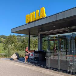 Einkaufen bei Billa