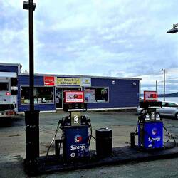 Tankstelle mit Generalstore + Wasserhahn
