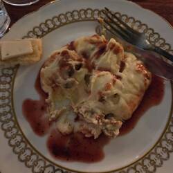 Tashmijabi (stretchy potato and cheese mash) over garlic chicken