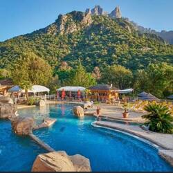 Google Bild. Der bescheidene Pool😯🤩