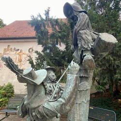 Hausacher Narrenbrunnen, Hansele un Spättlemadlee