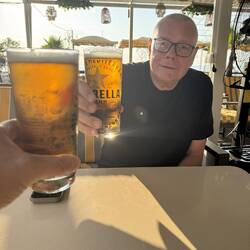 Naja, und n Bierchen gab's auch dazu. Estrella - eine Maltesisches Bier