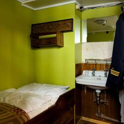 Sleeping quarters connecting to the communications room ... m/s Finnmarken