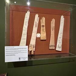 Dent's gloves - ancestral connection to Sudeley