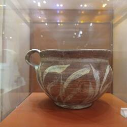 Reed decorated pottery from Thera (Santorini)